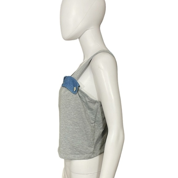 Women’s Sleeveless Gray Crop Cami Top - Picture 3 of 6